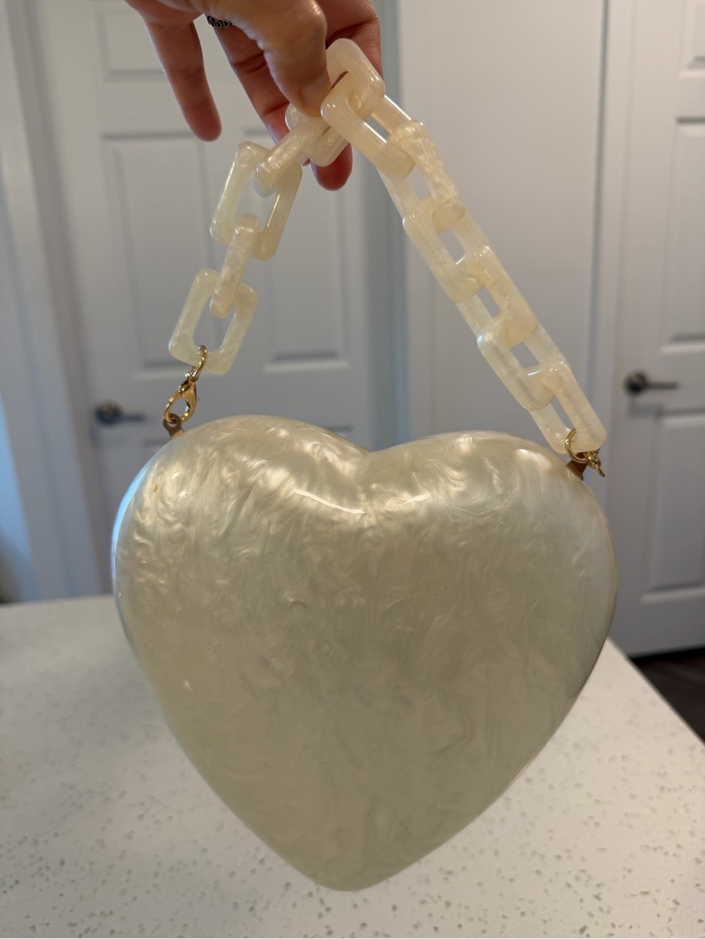 A New Day Pearl Acrylic Heart Clutch Purse Bag Ivory Cream Chunky Chain - NWOT
